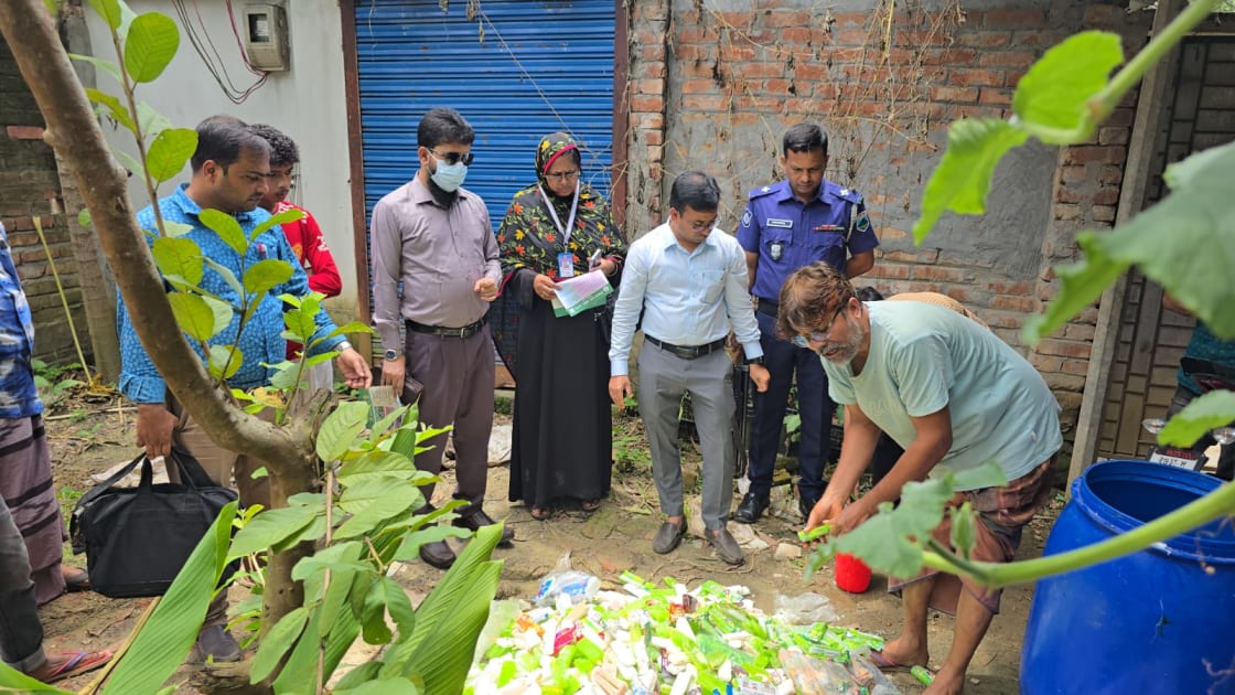 বগুড়ায় ক্ষতিকারক কেমিক্যালে আইসক্রিম  তৈরির অভিযোগ : লাখ টাকা অর্থদন্ড