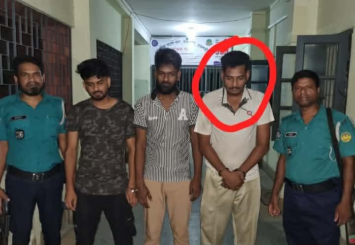 রাজশাহীতে ২১ পিস ইয়াবাসহ কথিত সাংবাদিক ও বহিষ্কৃত যুবদল নেতা মিশাল আটক