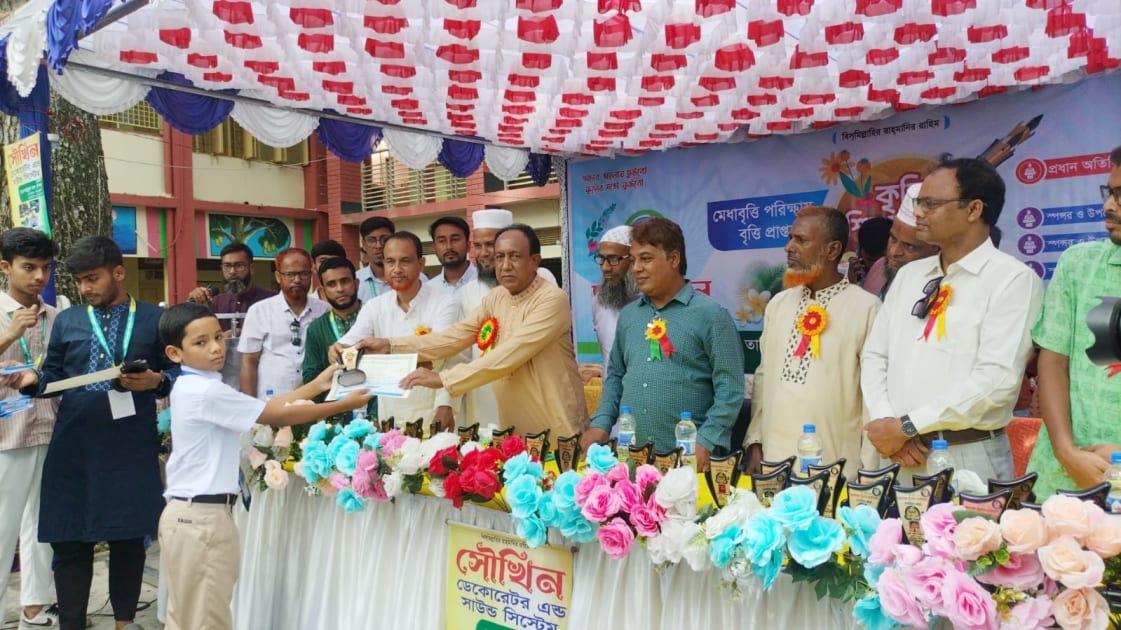 দুপচাঁচিয়ায় সাকসেসফুল স্টুডেন্টস এসোসিয়েশন উদ্যোগে ৪৪৩ জন কৃতি শিক্ষার্থীকে সংবর্ধনা