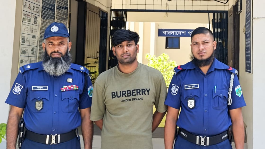 বগুড়ায় ‘জয় বাংলা’ স্লোগান দেওয়ার অভিযোগে ছাত্রলীগ নেতা গ্রেপ্তার