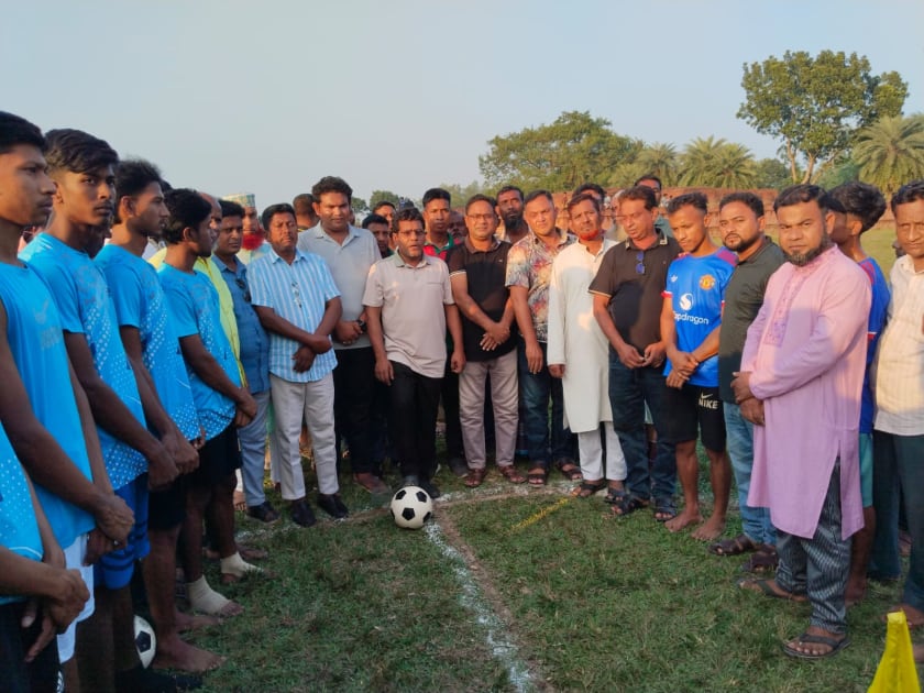 শিবগঞ্জে বন্ধন যুব সংঘের ফুটবল টুর্নামেন্ট উদ্বোধন