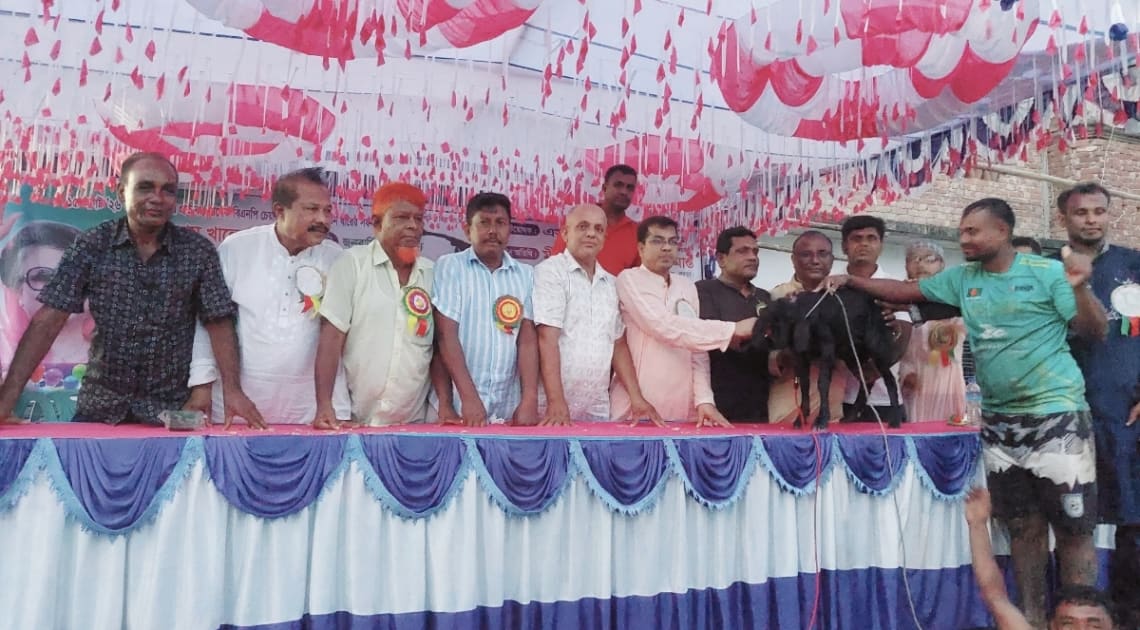 শিবগঞ্জে খালেদা জিয়ার জন্মবার্ষিকী উপলক্ষে প্রীতি ফুটবল ম্যাচ