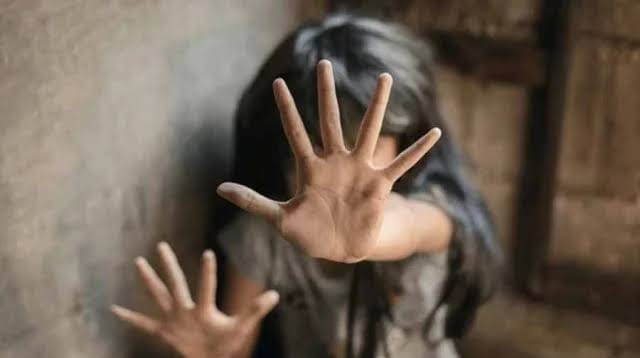 রাণীনগরে ৮ বছরের শিশুকে ধর্ষণচেষ্টার অভিযোগ, কিশোর গ্রেপ্তার