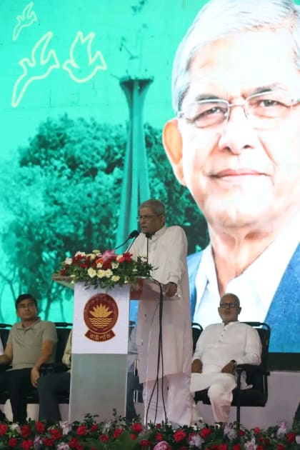 রাষ্ট্রপতির আগমন ঘিরে ঠাকুরগাঁওয়ে উৎসবের মুখর পরিবেশের আমেজ অনুষ্ঠিত হয়েছে।