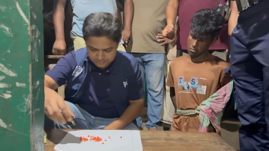 কামড় দিয়ে পালানোর চেষ্টা, হাসপাতালে বেনামে চিকিৎসা নিতে গিয়ে ইয়াবাসহ গ্রেপ্তার