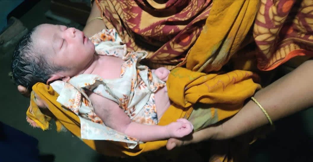 ধুনটে জঙ্গল থেকে বেওয়ারিশ নবজাতক উদ্ধার