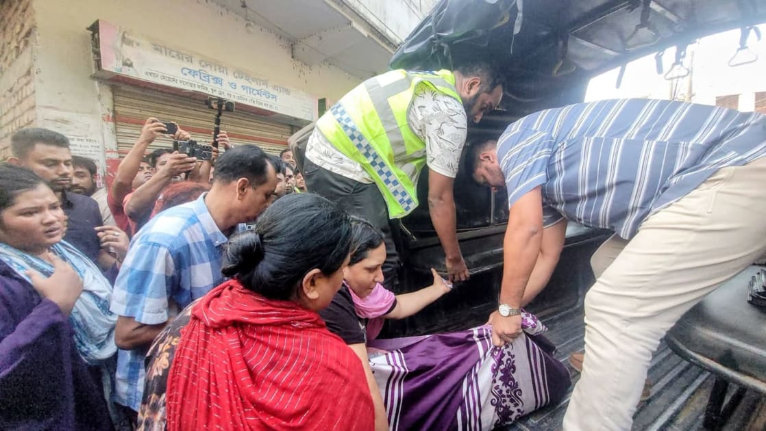 বগুড়ায় একাধিক মামলার আসামি ‘ল্যাংড়া বকুল’কে কুপিয়ে হত্যা