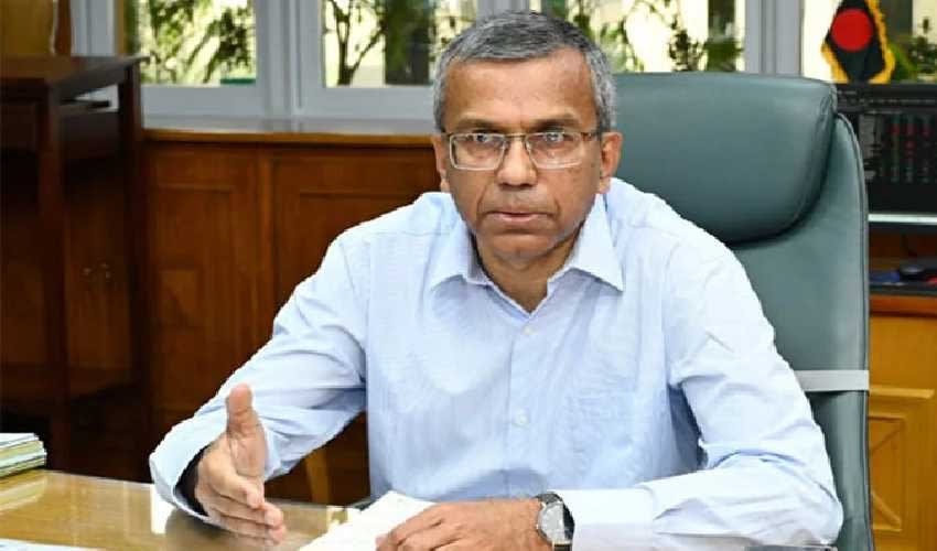 উচ্চ সুদে ঋণ নিয়ে ব্যবসায় সফল হওয়া চ্যালেঞ্জের: গভর্নর