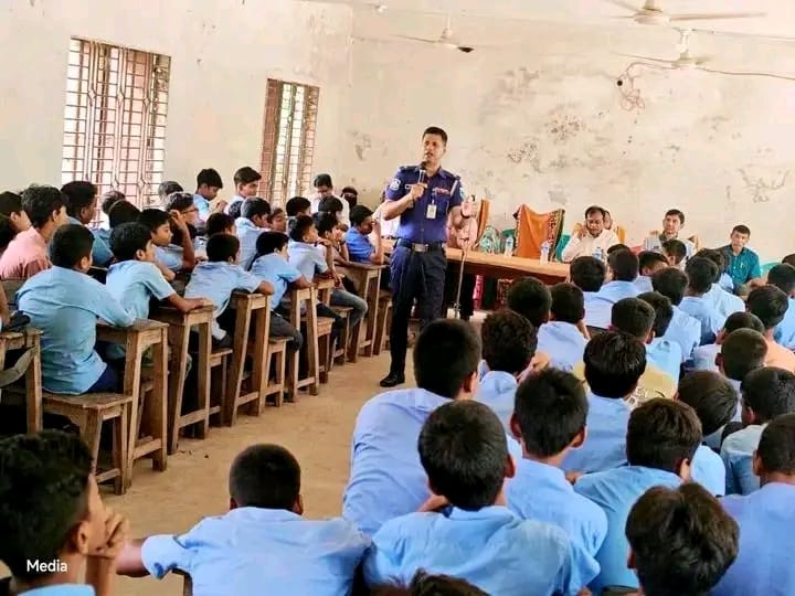 সলঙ্গায় মাদক ইভটিজিং বাল্যবিয়ে রোধে ওসির সতর্কবার্তা