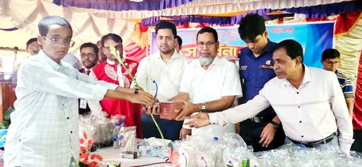 দুপচাঁচিয়ায় ১২২জন কৃতি শিার্থীদের সংবর্ধনা