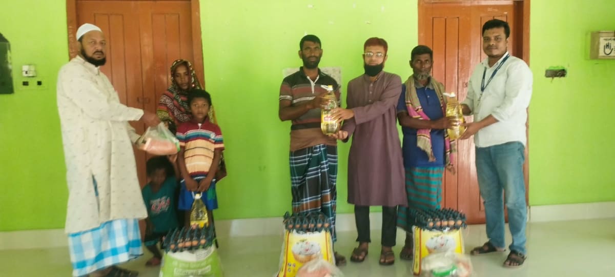 কুড়িগ্রামে নদীভাঙনে ক্ষতিগ্রস্ত প্রতিবন্ধী ব্যক্তিদের মাঝে ফ্রেন্ডশিপের খাদ্য সহায়তা
