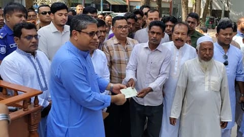 বগুড়ায় প্রতিমন্ত্রীর গাড়ির ধাক্কায় নিহত ফিরোজার পরিবারকে ৫ লাখ টাকার অনুদান