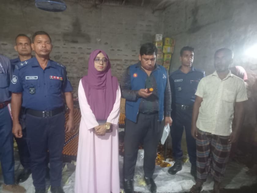 নওগাঁয় লাইসেন্স ছাড়া সরিষার তেল বাজারজাত, ১০ হাজার টাকা জরিমানা